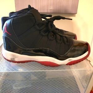 Jordan 11 retro "Breds"